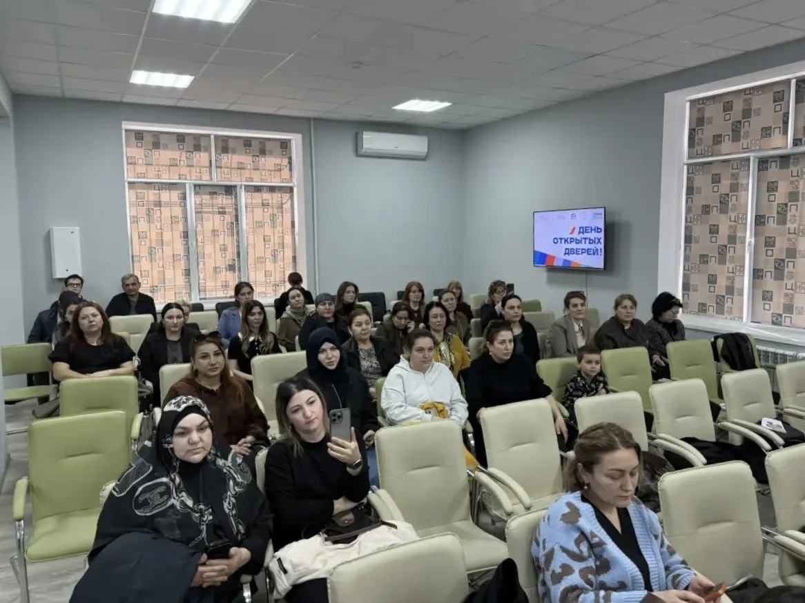 Цифровое будущее начинается здесь: в Техническом колледже им. Р.Н. Ашуралиева прошел День открытых дверей федерального проекта «Профессионалитет»